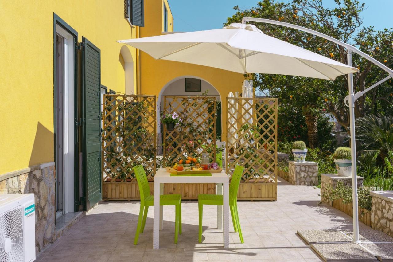 Villa Caterina B&B Прочида Екстер'єр фото
